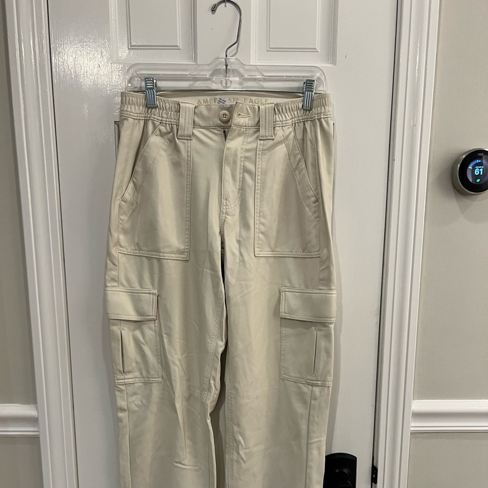 American Eagle Outfitters Light Tan Cargo Pants